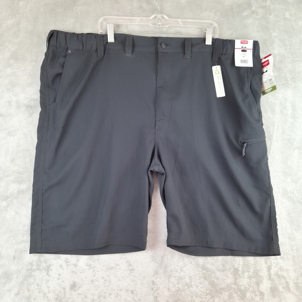 Wrangler Outdoor Utility Shorts Mens 48 Black Flex Waist Cargo Hiking UPF 50 NEW